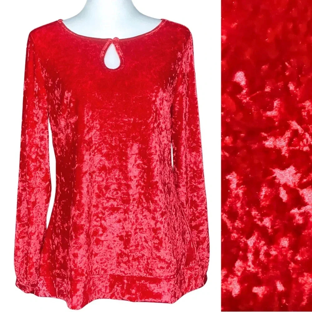 NWT Red Crushed Velvet Keyhole Peasant Blouse. Whimsigoth Witchy Y2K Size Medium